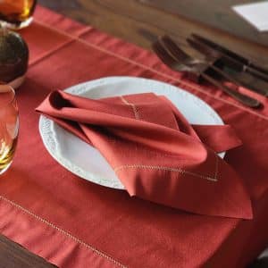 Alesta Home Sarı Zikzak Dikişli Kiremit Rengi İpek Peçete 45x45 cm PCT012