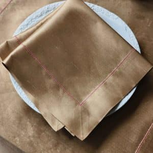 Alternative view of Alesta Home Pembe Zikzak Dikişli Altın Rengi İpek Peçete 45x45 cm PCT014